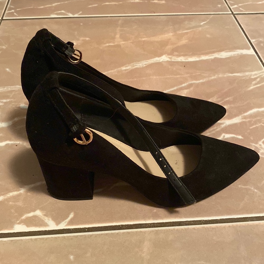 chelsee shoes size 8